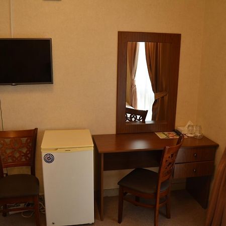 Royal Garden Hotel Дубай Экстерьер фото
