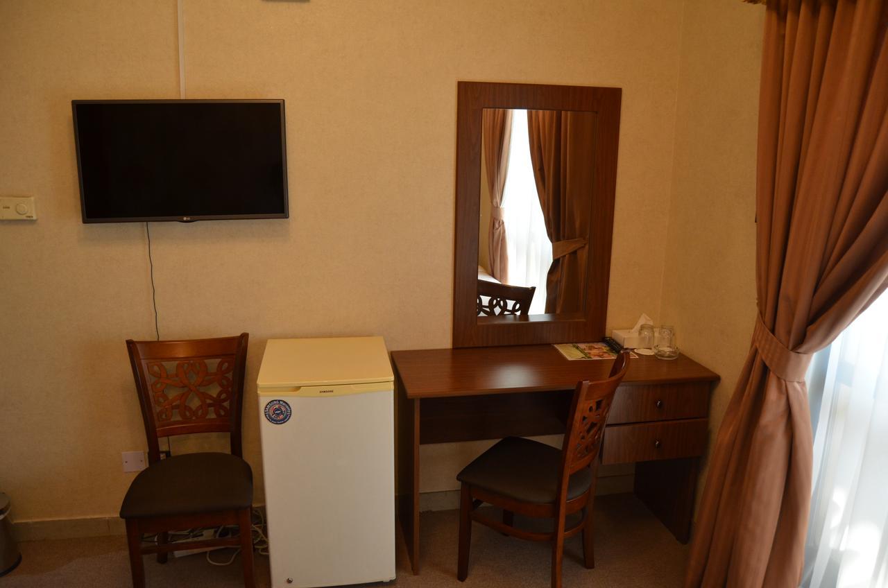 Royal Garden Hotel Дубай Экстерьер фото